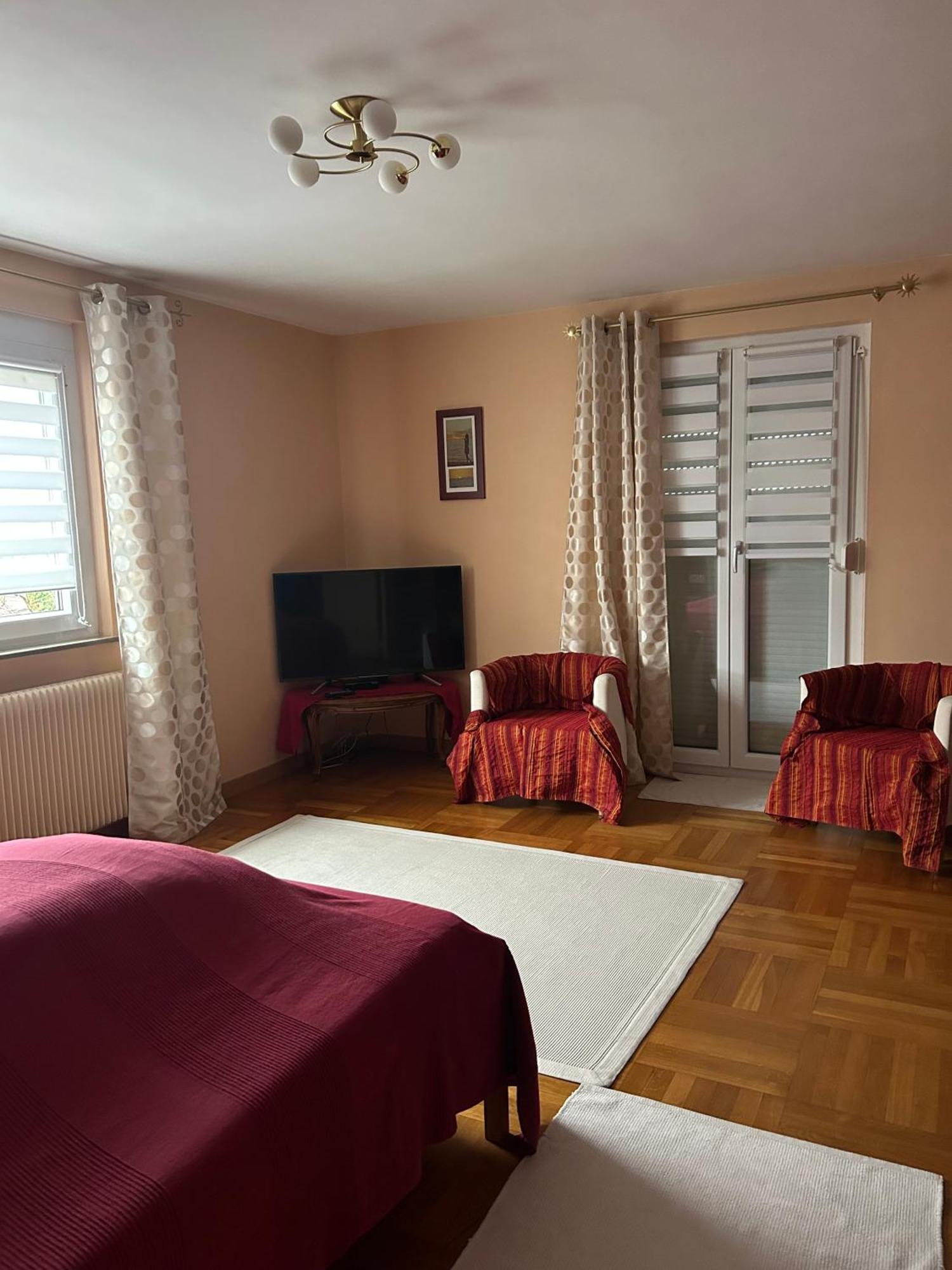 Ferienwohnung - Damisa House Metzingen  Eksteriør billede